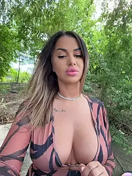 Stripchat Live Sex of KirstieVegas