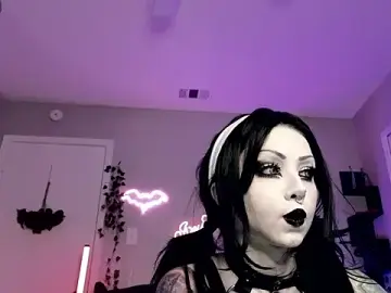 Stripchat Sex Cam of Ivey_Strigoi