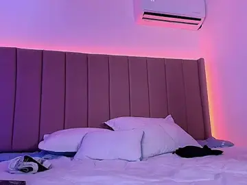 Stripchat Live Sex Cam of _Logan_Steel_