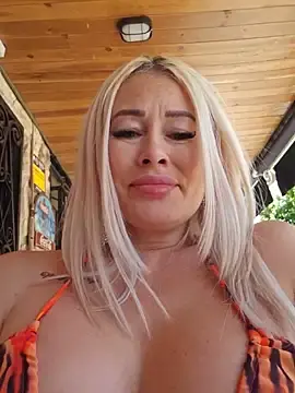 Stripchat Free Porn Cam of MILFBARBY