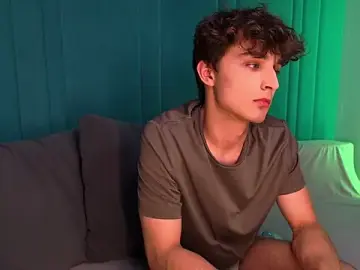 Stripchat Live Sex Cam of Richard_steele_hot