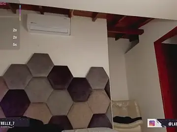 Stripchat Live Sex Cam of Latrellx7