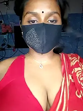 Stripchat Free Porn Cam of Sweet-Maddlina