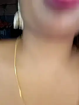 Stripchat Nude Webcam of Sweet-Maddlina