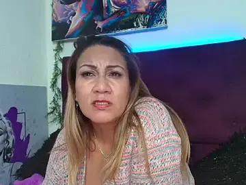 Stripchat Sex Cam of yayita_mature