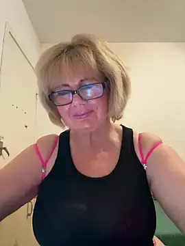 Stripchat Live Sex of AngelBlonda