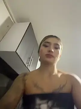 Stripchat Free Porn Cam of Arianavillada