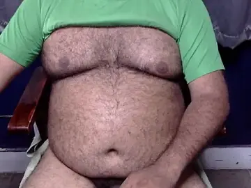 Stripchat Live Sex of hairysubcub_70