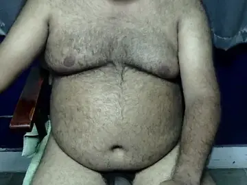 Stripchat Sex Cam of hairysubcub_70