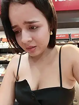 Stripchat Sex Cam of Julieth_hot-69