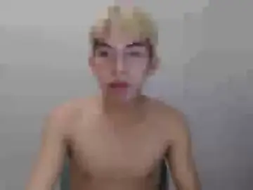 Stripchat Free Live Porn of Urhotsilverboy