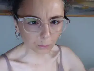 Stripchat Free Live Porn of cleophee