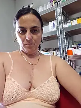 Stripchat Nude Webcam of IsabelleCraft