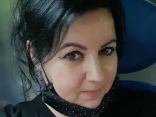 Xlovecam Live Sex Cam of LolaGreate