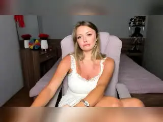 Xlovecam Live Porn of Destinis