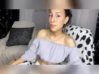 Xlovecam Free Live Porn of DorineJennelle
