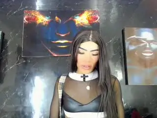 Xlovecam Free Live Porn of NashlaLonga