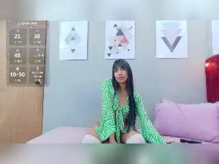 Xlovecam Free Live Porn of HottieEmily