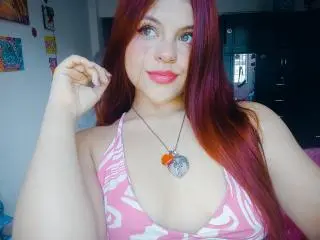 Xlovecam Free Porn Cam of SophieHill