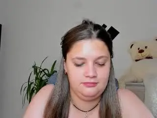 Xlovecam Free Porn Cam of Madrinia