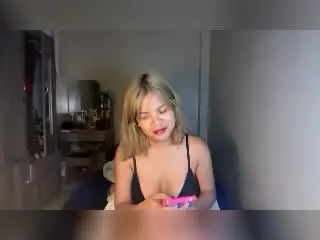 Xlovecam Live Sex of YourBestGirlX