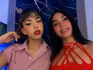 Xlovecam Adult Video Chat of LuxuryQueens