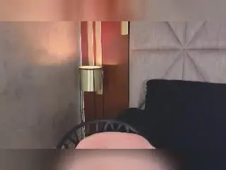 Xlovecam Adult Webcam of SpencerLe