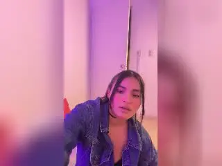 Xlovecam Private Sex Chat of MiiaPalmer