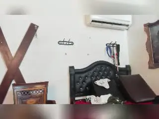Xlovecam Nude Webcam of JadeAndBob