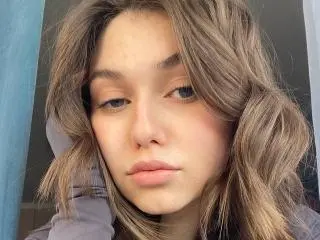 Xlovecam Sex Cam of SalinaLabauve