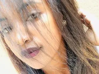 Xlovecam Live Sex Cam of AaryaS
