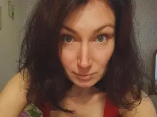 Xlovecam Live Sex Cam of AmiraGold