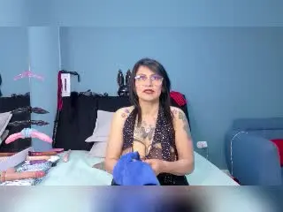 Xlovecam Free Live Porn of DonnaJones