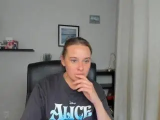 Xlovecam Live Sex of LadyAlessa