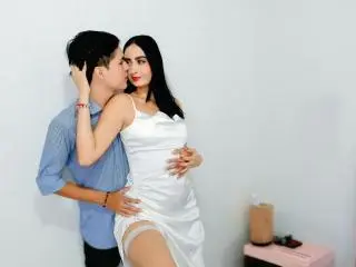 Xlovecam Sex Chat of MeganAndKen