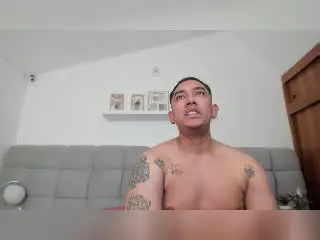Xlovecam Adult Webcam of EroticXSins