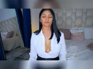 Xlovecam Free Live Porn of MaddieDemie