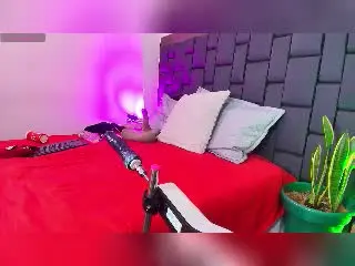 Xlovecam Sex Chat of EllenaBoobs
