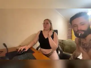 Xlovecam Live Sex of MikeAndAnna