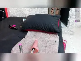 Xlovecam Private Sex Chat of IvisBouncyAss