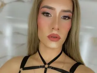 Xlovecam Free Live Porn of CamiiNiieves