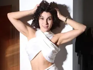Xlovecam Nude Webcam of CurliestSue