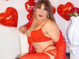 Xlovecam Live Sex of MiaMancini