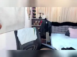 Xlovecam Free Live Porn of MistressMelon