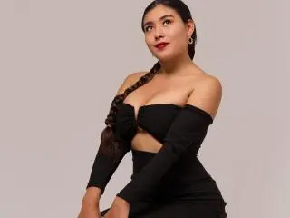 Xlovecam Sex Cam of HannaGoez