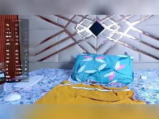 Xlovecam Live Sex Cam of MissFoster