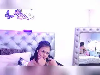 Xlovecam Free Porn Cam of TarahDustin