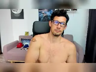 Xlovecam Private Sex Chat of BrutusK