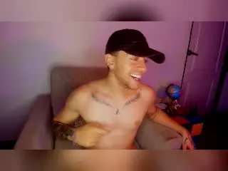 Xlovecam Adult Webcams of JamesColtt