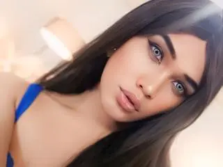 Xlovecam Adult Webcam of AlluringAmelia
